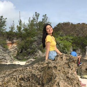 Meet your Posher, Reva